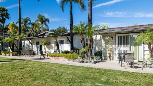 Fallbrook Country Inn image 32